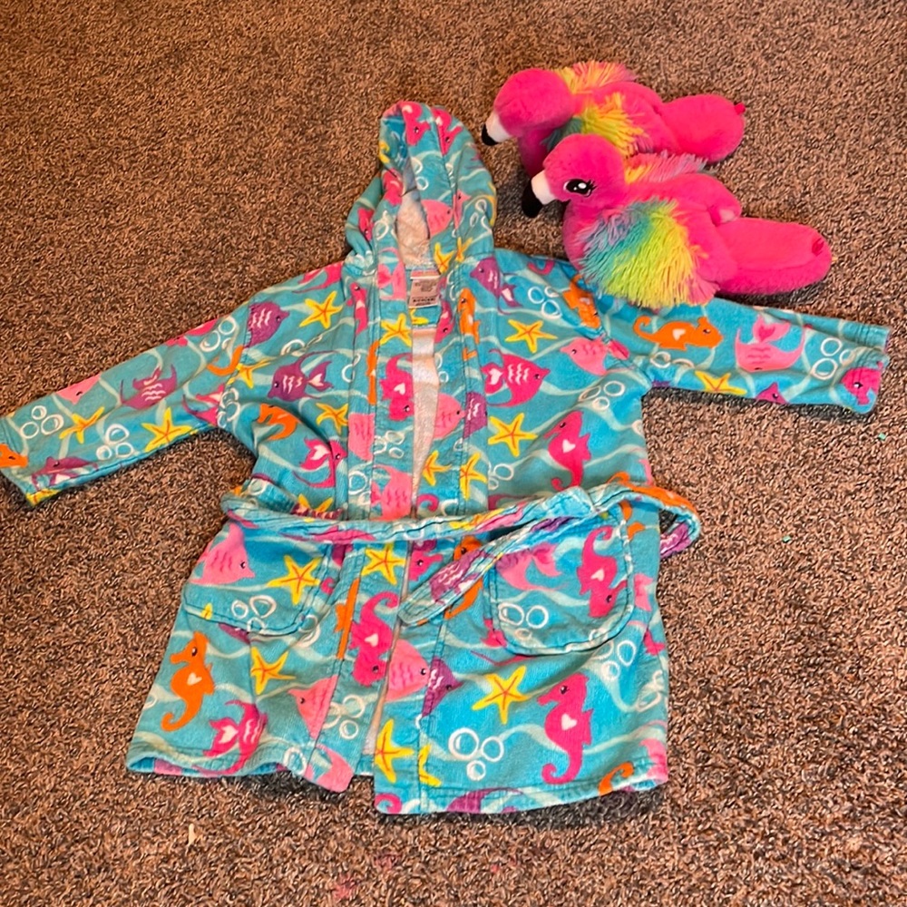 Bathrobe and slippers lot